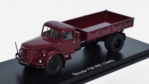 Premium ClassiXXs model Škoda 706 RS Sklápěč 1946 model Škoda 706 RS Sklápěč 1946 - kovový model auta   měřítko: 1:43 Barva: vínová Balení: plastová krabička Výrobce: Premium ClassiXXs
