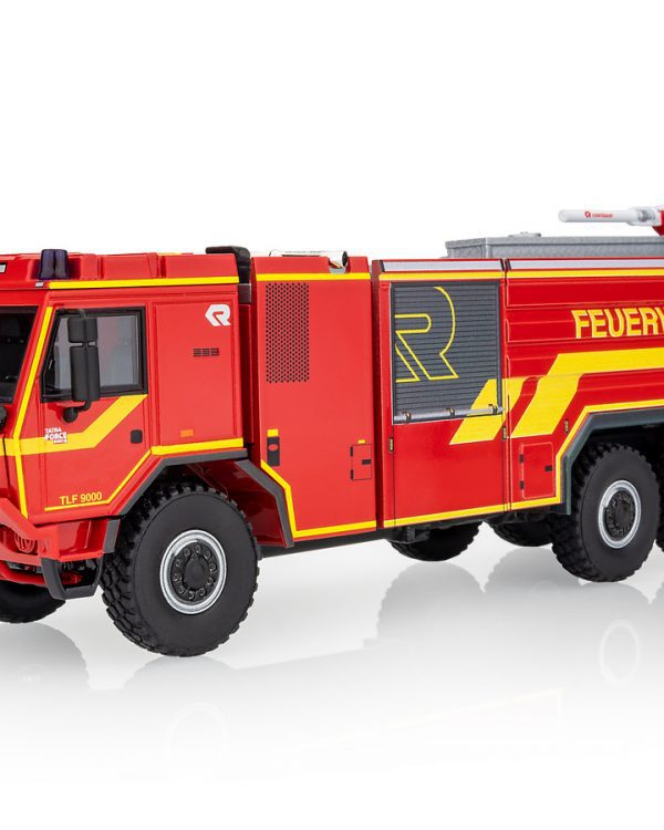 Kaden model Tatra 815-7 6x6 Rosenbauer Brandenburg Sběratelský a perfektně propracovaný model s kovovou kabinou i podvozkem a plastovou nástavbou se všemi detaily v měřítku 1:43.   měřítko: 1:43 materiál: kov/plast ruční výroba vyrobeno v ČR výrobce: Kaden