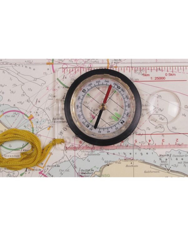 MFH kompas k mapě klasická jednoduchá buzola pro orientaci na mapě s dvojitou stupnicí a lupou tlumený kapalinou uložen v čirém plastovém pouzdře se žlutou šňůrkou k zavěšení na krk
