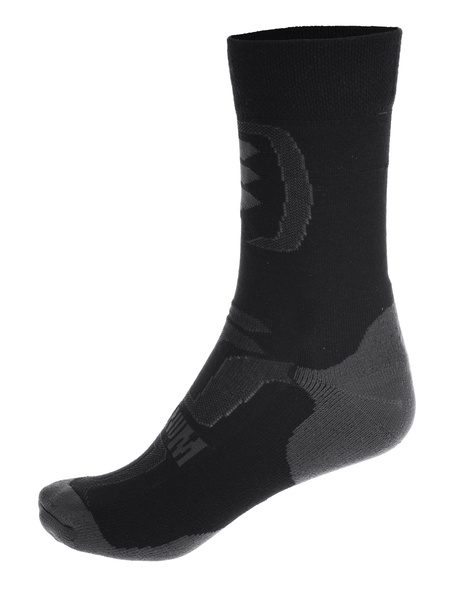 Magnum ponožky Magnum Speed 44-47 velmi dobrý odvod vlhkosti pomocí vlákna z viskózy antibakteriální díly z polypropylenu s biogenními ionty stříbra odpružení v potřebných částech ponožky pro lepší pohodlí zesílené části ponožky pro větší odolnost pohodlné švy elastická podpora klenby ventilační panely složení - 33% polyester