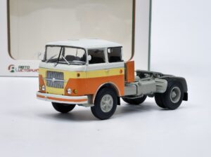 model Škoda Liaz 706 RTTN tahač Avtoistoria béžový/oranžový Škoda LIAZ 706 RTTN Tahač - Oranžová/bílá MODIMIO 1:43    Sběratelský kovový model nákladního vozu Škoda LIAZ 706 RTTN