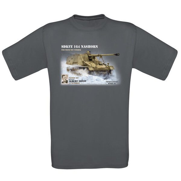 tričko NW SDKFZ 16H Nashorn XXL Nashorn výkonný stihač tanků s dělem velkého dostřelu a přesnosti Limited Edition: NETRVALOWITZ WERKE AG materiál: 100% bavlna Prát a žehlit po rubu! nové zboží