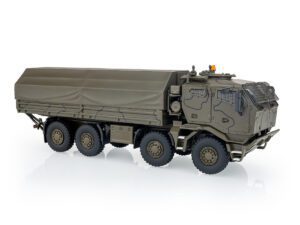 Kaden model Tatra 815-7 PRAM 8x8 Sběratelský a perfektně propracovaný kovový model s resinovou korbou v měřítku 1:43 s možností odklápění kabiny a kompletně odpruženého podvozku.   měřítko: 1:43 materiál: kov barva: zelená ruční výroba vyrobeno v ČR výrobce: Kaden   Jedná se o model z prototypové série.