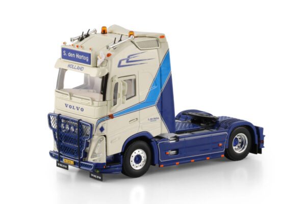 WSI Models model Volvo FH5 4x2 H.den Hartog WSI Models model Volvo FH5 4x2 H.den Hartog kovový sběratelský model v měřítku 1:50 výrobce WSI models