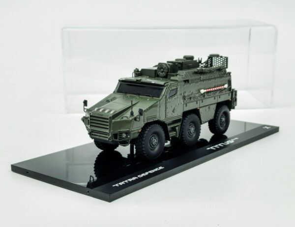Kaden model TITUS 6x6 KADEN 1:43 Kaden model TITUS 6x6 KADEN 1:43 Sběratelský model obrněného vozidla TITUS 6x6 v měřítku 1:43 od tradičního českého výrobce KADEN. Model vyniká precizním zpracováním